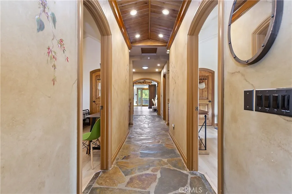 40125 Camino Del Vino, Temecula, California 92592 home-pic-22